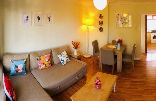 Cowley Apartment | Apple Perch 2BR Flat-Free Parking