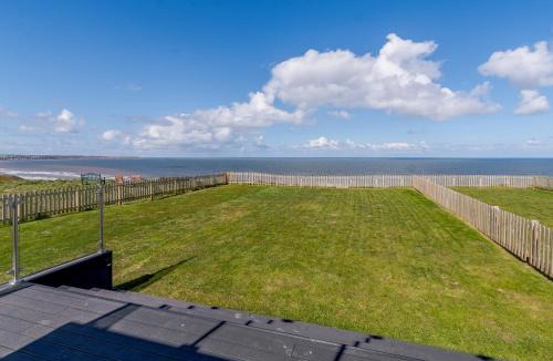 Reighton House | Apple Pip