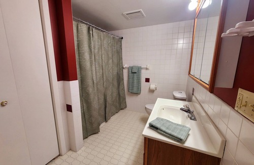 Amery Apartment | Apple River Suite-Full and private Apartment