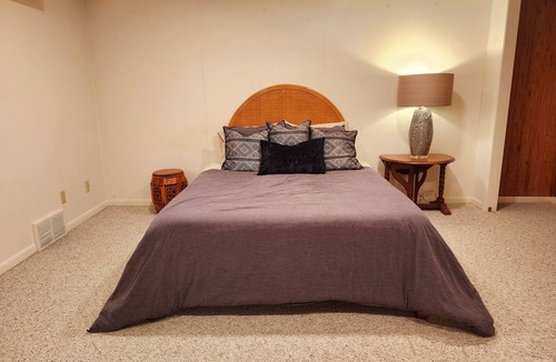 Amery Apartment | Apple River Suite-Full and private Apartment