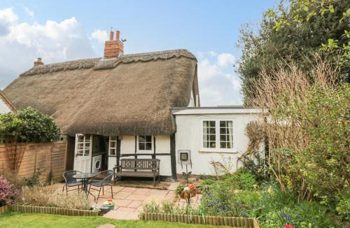 Harvington House | Apple Tree Cottage