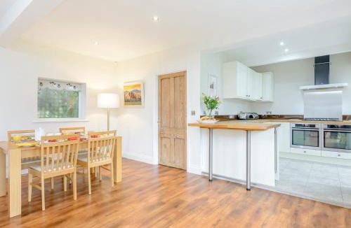 Spratton House | Apple Tree Cottage