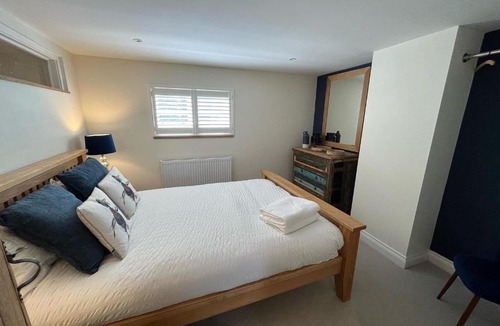 Irstead House | Apple Tree Cottage