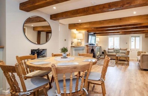 Irstead House | Apple Tree Cottage