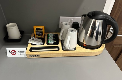 Valentines Apartment | Apple Tree House London 1