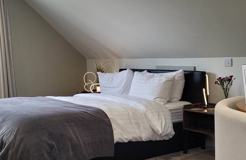 Tadley Bed & Breakfast | Apple Tree Place B&B