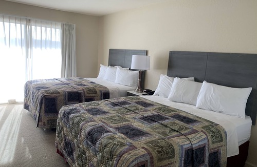 Victorville Hotel | Apple Valley Hotel & Lodge