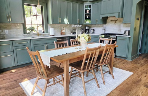 Faber Cabin | Appleberry Mountain Cottage