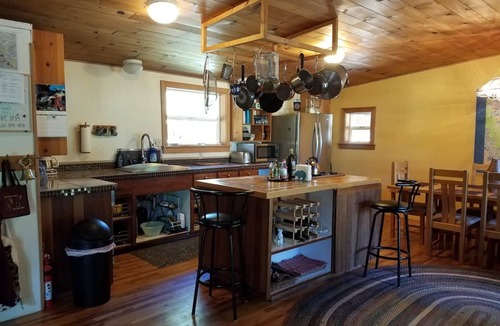 Jacksonville Cabin | Applegate mineral bath seekers