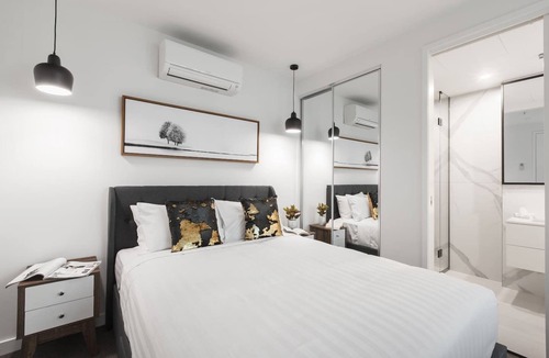 Richmond North House | Appleton Heights A Modish Two storey Townhouse