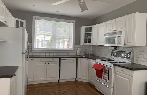 Crystal Beach House | Appletree Cottage at Crystal Beach