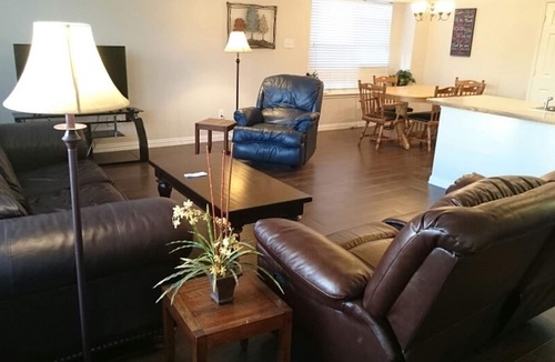 Melissa House | Applewood House - Available Monthly