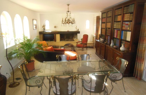 Les Baraques Apartment | APPT 150M2 IN CHARMING HOUSE (Upper House)