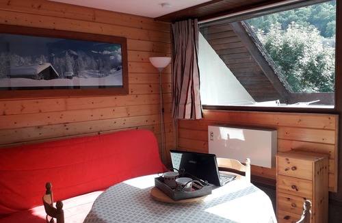 Saint-Lary-Soulan Apartment | APPT 2BR HEART OF ST LARY TERRACE MOUNTAIN VIEW