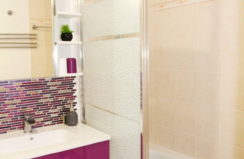 Chessy Apartment | Appt 40m2, 4ps, 5 mins walk station and mall Val d'Europe - Disneyland Paris