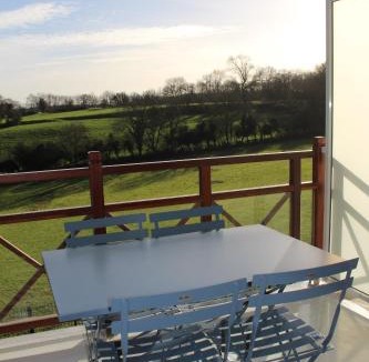Saint-Valery-sur-Somme Apartment | Appt avec balcon St Valery/Somme parking privatif 3/4 pers