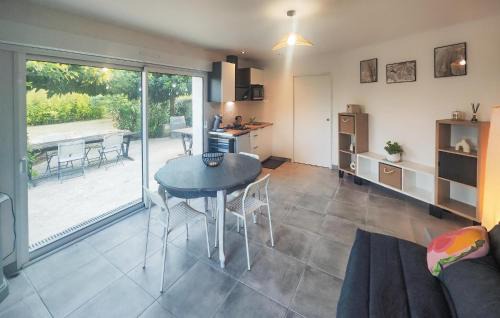 Lieuran-Cabrieres Apartment | Appt Avec Jardin Prive
