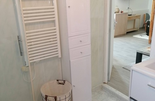 Rouvroy Apartment | Appt L'oriental 50m2 Avec Terrasse et Parking Privé