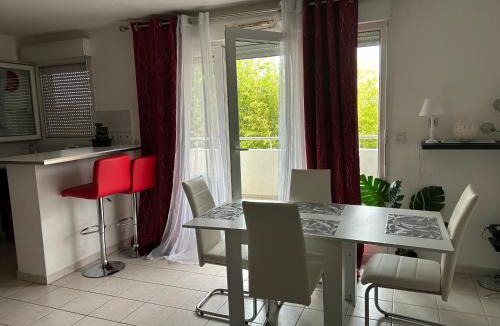 Tournezy House | APPT MONTPELLIER 2 CHAMBRES et 10 minutes des Plages