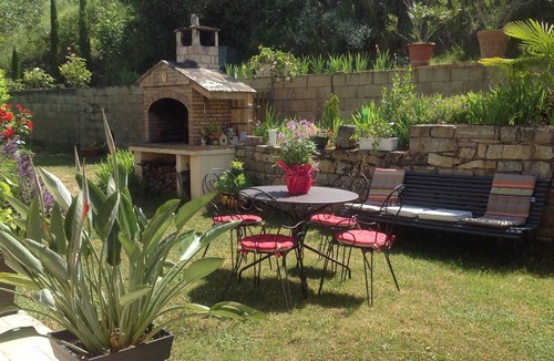 Saint-Rome-de-Tarn Apartment | APPT. NEAR MILLAU and VIADUC VERY quiet, SUNNY accepts animals