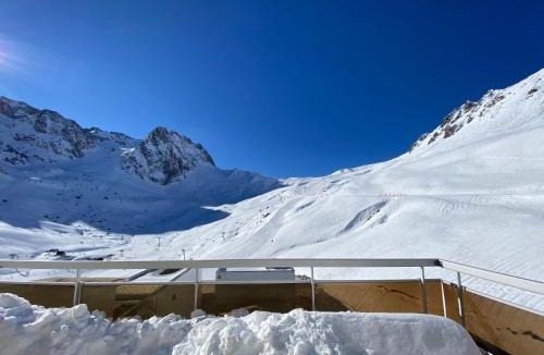 La Mongie Apartment | Appt pied des pistes, terrasse et parking couvert