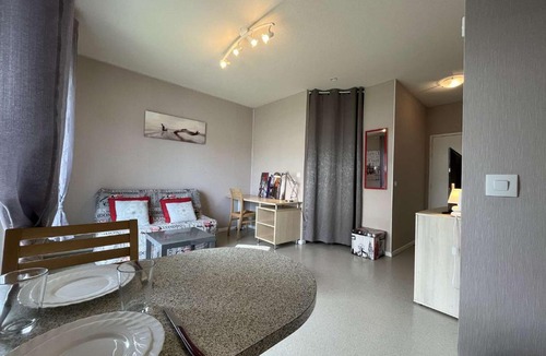 La Rochelle Apartment | Appt Studio cabine LA ROCHELLE - LR040-003