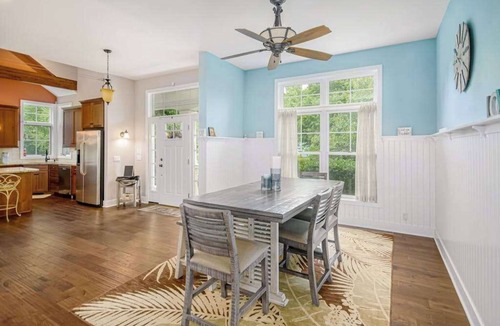Glenn Haven Shores House | Appy Place with beautiful yard, apple trees, & firepit - walk to private beach