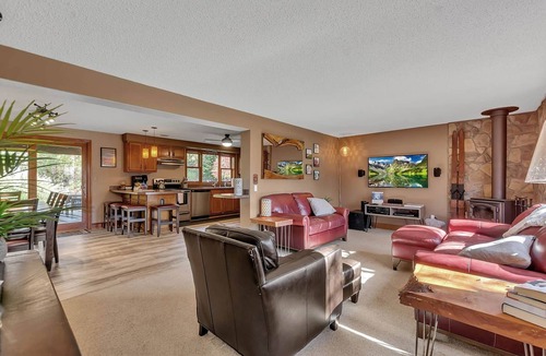 Ellicottville House | Après 4 All | Game Room, Hot Tub, Walkable