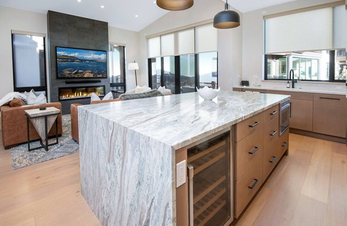 Avon Condo | Après on the River | Ski In/Out at ONE Riverfront | Unparalleled Convenience