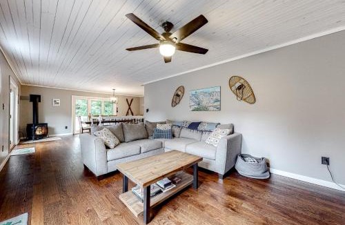 Twin Mountain House | Apres Chalet