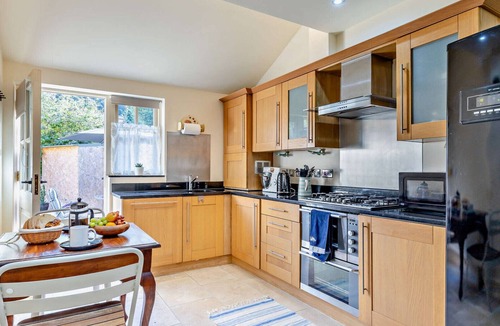 Blisworth House | April Cottage - Blisworth