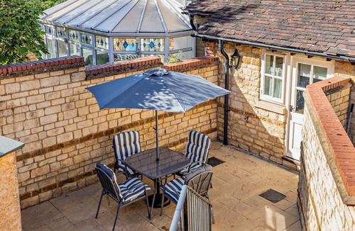 Blisworth House | April Cottage - Blisworth