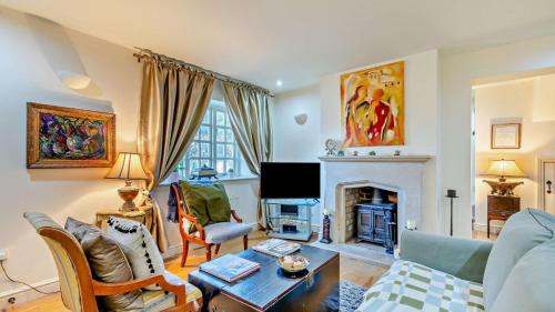 Blisworth House | April Cottage - Blisworth