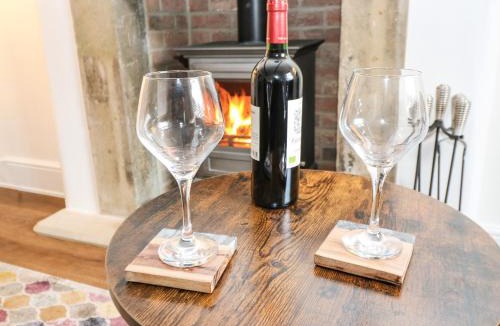 Sutton-in-Craven House | April Cottage