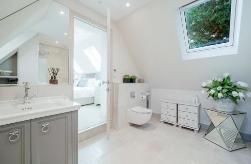 Sunningdale Apartment | April Lodge