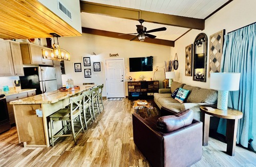 South Padre Island Condo | "April" Special"Amazing Beach Views w/Fireworks on weekends!Close to hotspots