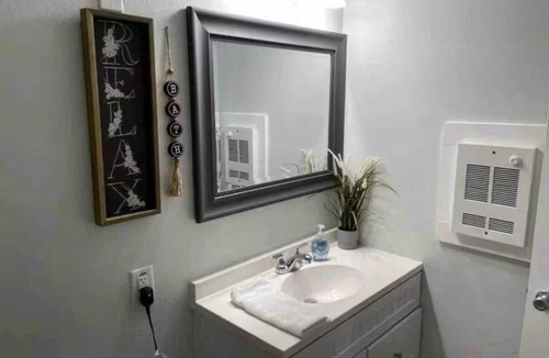 Northwest Corpus Christi Apartment | Apt #1/10 min from Refineries