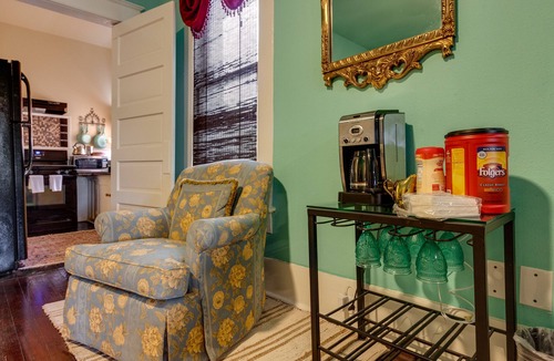 Tobin Hill Apartment | Apt #1 - Great Apt near Riverwalk, Pearl Brewery, Trinity & Ft. Sam Houston