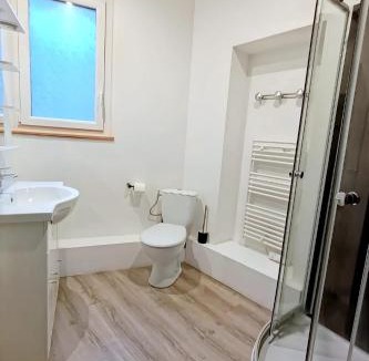 Amelie-les-Bains-Palalda Apartment | Apt 14 au 3ème étage, un superbe T2 bis d'environ 60m2, climatisé et entièrement équipé avec une terrasse privée, dans un immeuble authentique du 18 ème siècle