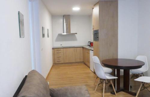 Vic Apartment | APT 2 Acollidor al Centre històric de Vic APTGARBI
