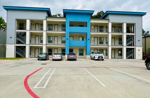 Grogan's Mill Apartment | Apt 2 Bedrooms 2 Full Baths FREE Parking & FREE Laundry in Unit
