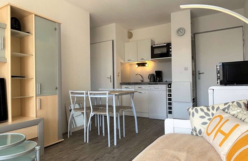 Port Rive Gauche Apartment | Apt 2 rooms, 4 pers, terrace, pool, parking, near beach - Gruissan