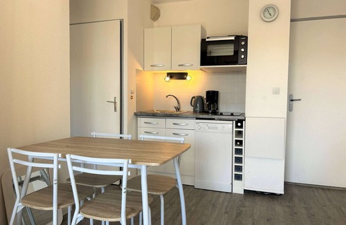 Port Rive Gauche Apartment | Apt 2 rooms, 4 pers, terrace, pool, parking, near beach - Gruissan