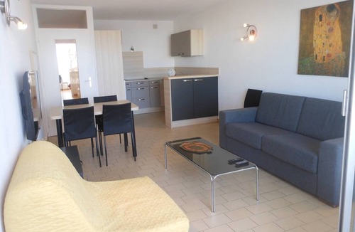 Marseillan Plage Apartment | APT 2 ROOMS 52m2 with LOGGIA 7m² REF 4023