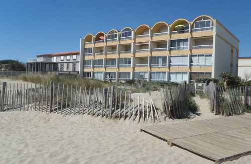 Marseillan Plage Apartment | APT 2 ROOMS 52m2 with LOGGIA 7m2 REF 4032