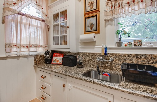 Tobin Hill Apartment | Apt# 2 - Stunning Apt to close to Pearl Brewery, Riverwalk, Trinity & Ft. Sam