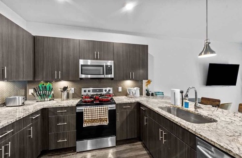 McKinney Apartment | Apt 346 · Luxury King Free Parking Hwy121