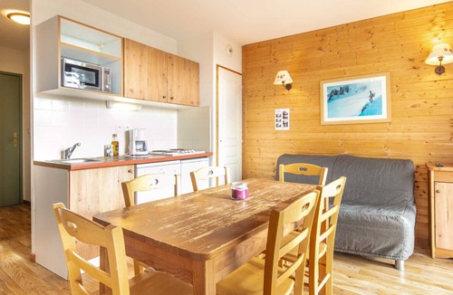 Chamrousse Apartment | Apt 4/6 ppl near the ski runs