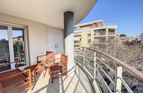 Cagnes-sur-Mer Apartment | Apt 4 ppl modern and bright, nice terrace, pool