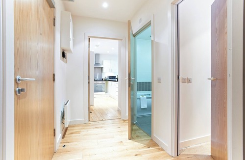 Watford Hotel | Apt 5 Clarendon Lofts Watford